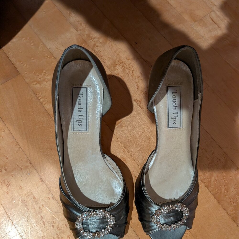 Dress wedding shoes